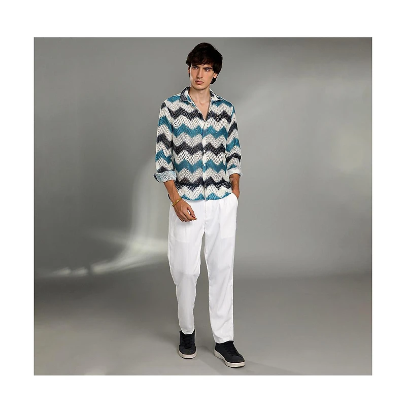 Campus Sutra Men's Electric Blue & Powder White Chevron-Block Knit Shirt
