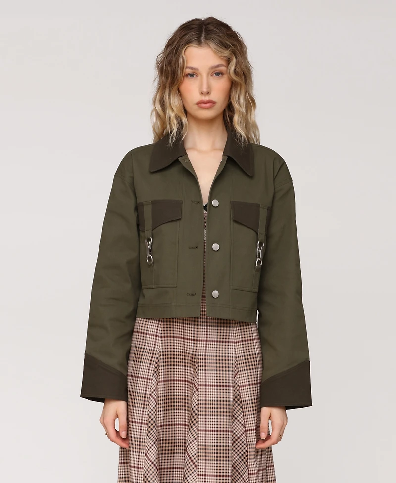 Avec Les Filles Women's Oversized Combo and Clasp Pockets Cropped Trucker Jacket