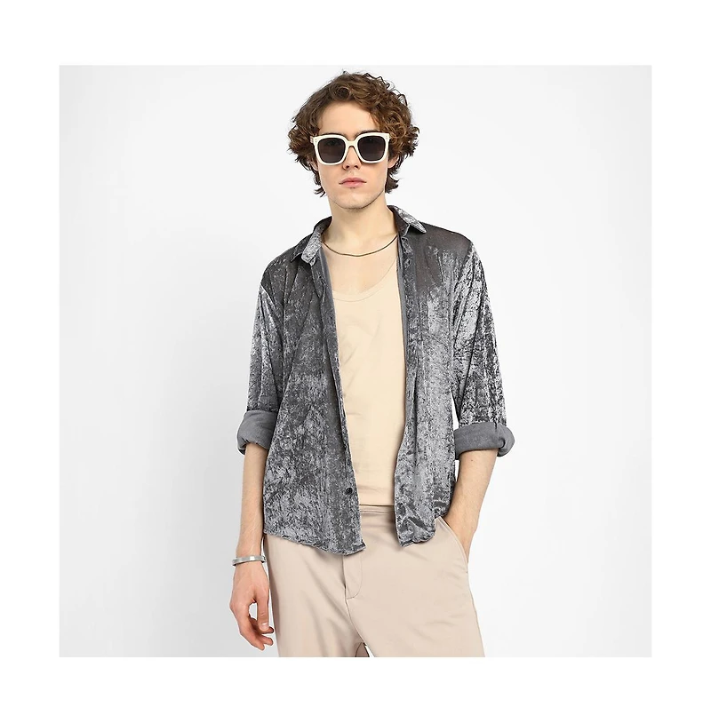 Campus Sutra Men's Solid Velvet Shirt