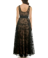 Taylor Women's Scoop Neck Tiered Dress