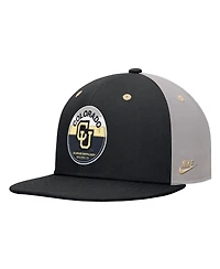 Nike Men's Black Colorado Buffaloes Vintage Patch Snapback Hat