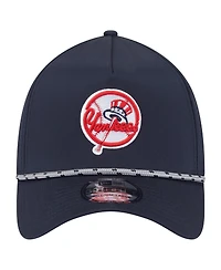 New Era Men's Navy York Yankees 39THIRTY A-Frame Perforated Flex Hat