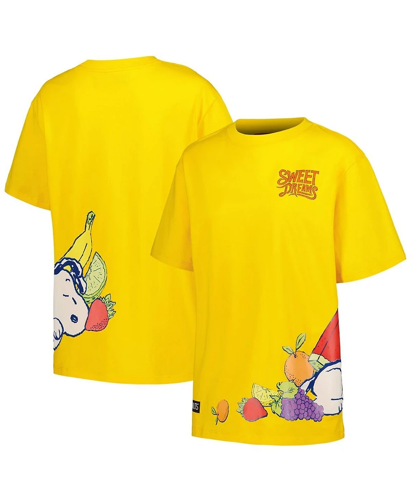 Freeze Max Women's Snoopy Yellow Peanuts Sweet Dreams Boyfriend T-Shirt