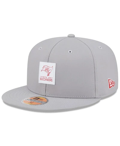 New Era Men's Tampa Bay Buccaneers 2025 Sideline 59FIFTY Fitted Hat
