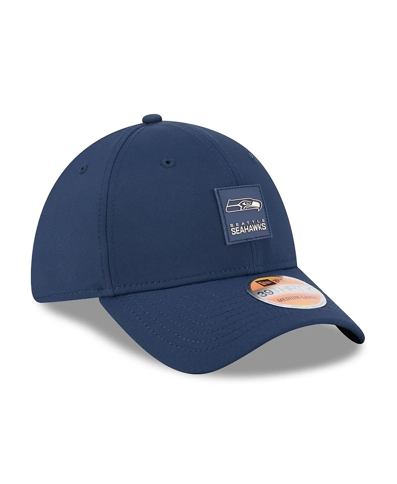 New Era Men's College Navy Seattle Seahawks 2025 Sideline 39THIRTY Flex Hat