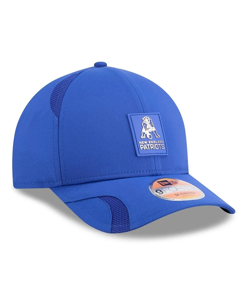 New Era Men's Royal New England Patriots 2025 Sideline Throwback M-crown 9FORTY Adjustable Hat