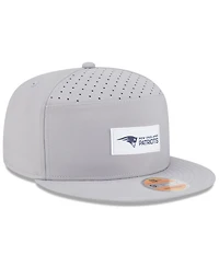 New Era Men's Gray New England Patriots 2025 Sideline Split Panel 9FIFTY Snapback Hat