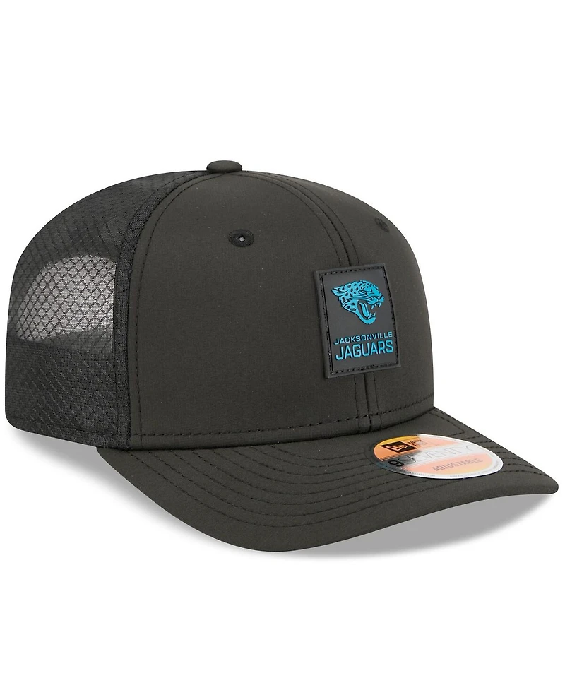 New Era Men's Black Jacksonville Jaguars 2025 Sideline 9SEVENTY Trucker Adjustable Hat