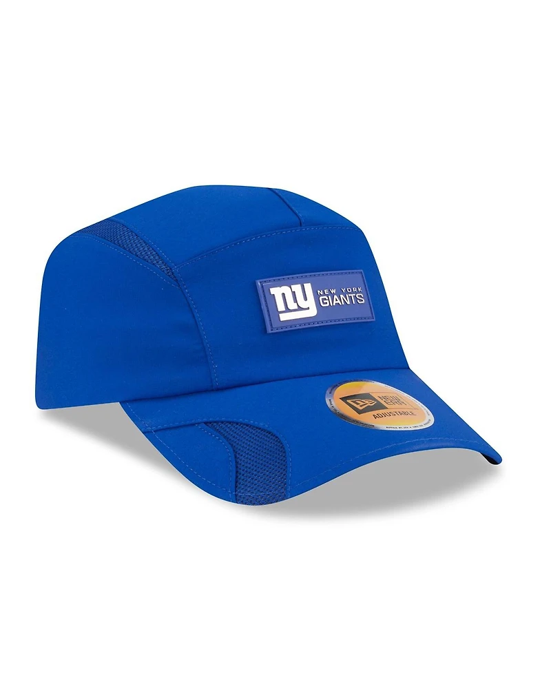 New Era Men's Royal New York Giants 2025 Sideline Runner Adjustable Hat