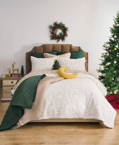 Greenland Home Fashions Reindeer Games Holiday Matelasse Coverlet Sets