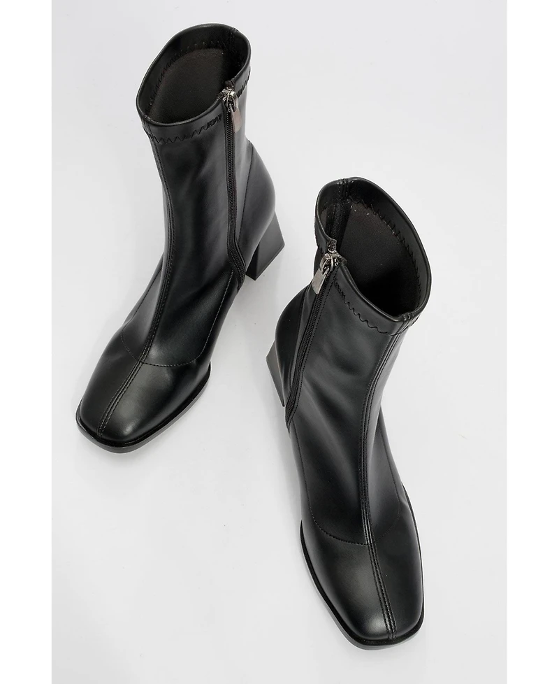 Prologue Shoes Plesa Chunky Heel Boot (Women)