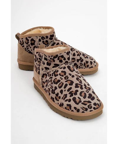 Forever & Always Shoes Zaz Leather Boot (Women)