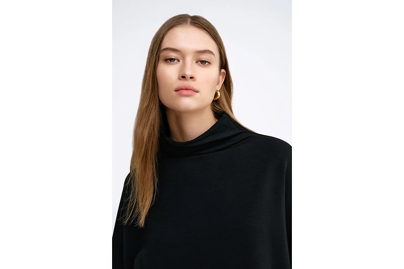 Marcella Women's Amanda Sweatshirt