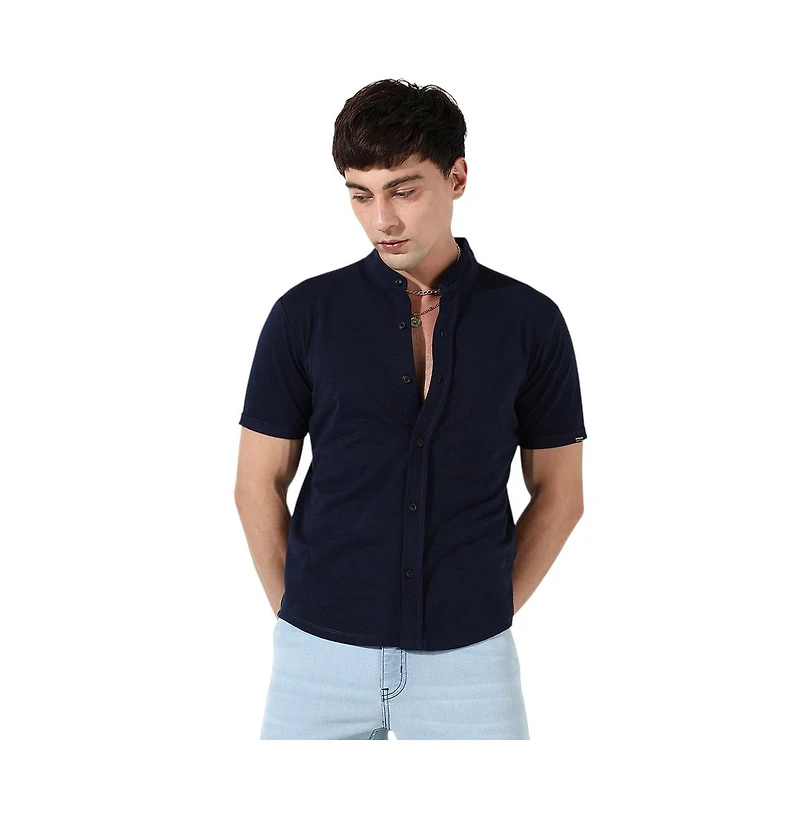 Campus Sutra Men's Black Solid Casual Shirt