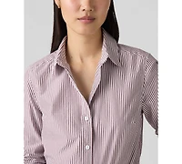 Levi's Women's Classic Fit Button-Front Shirt