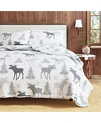 Linery & Co. Moose & Evergreens Microfiber Quilt Set With Shams - Moose