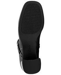 Clarks Collection Women's Keirsta Day Block Heel Booties