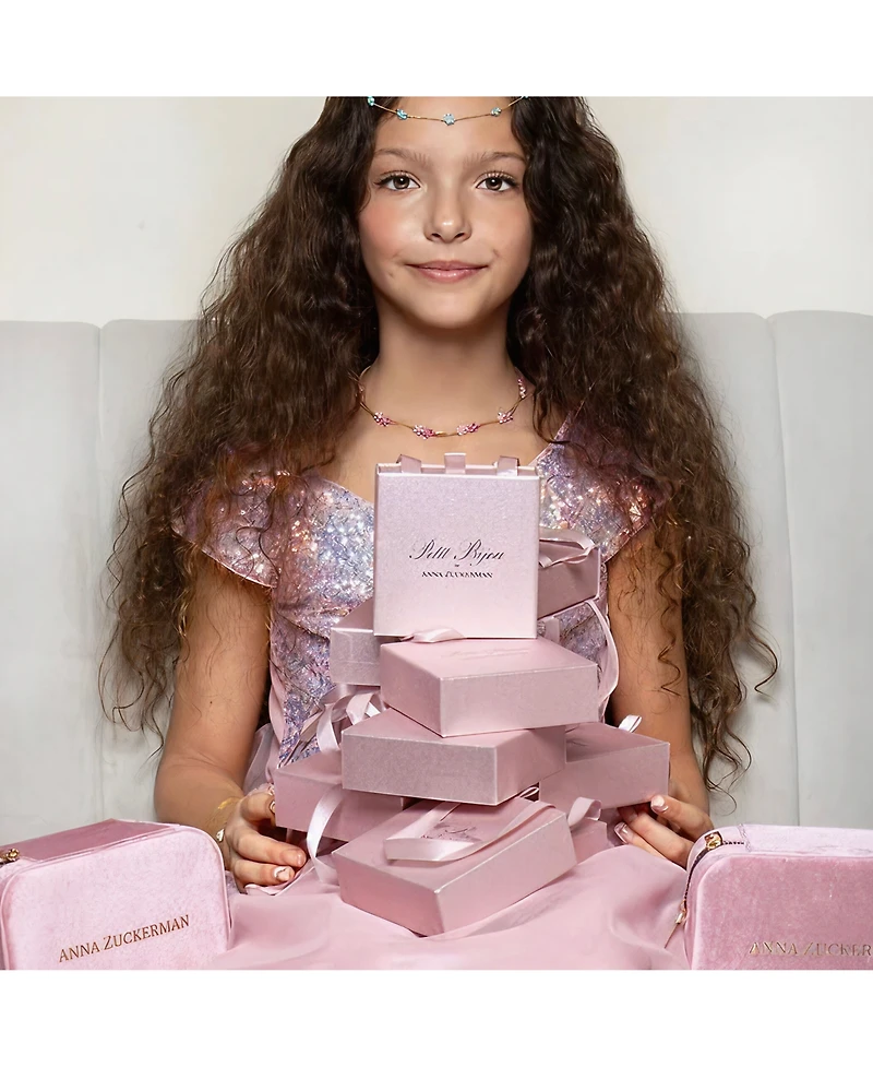 Anna Zuckerman Petit Cupcake Necklace in White