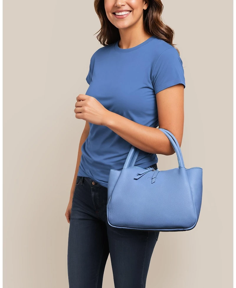 Miloh Top Handle