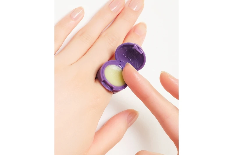 Anna Sui Ring Treatment Balm 03