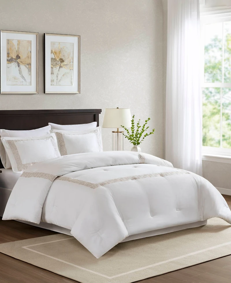 Harbor House Nile Embroidery Oversized 4-Pc. Comforter Set