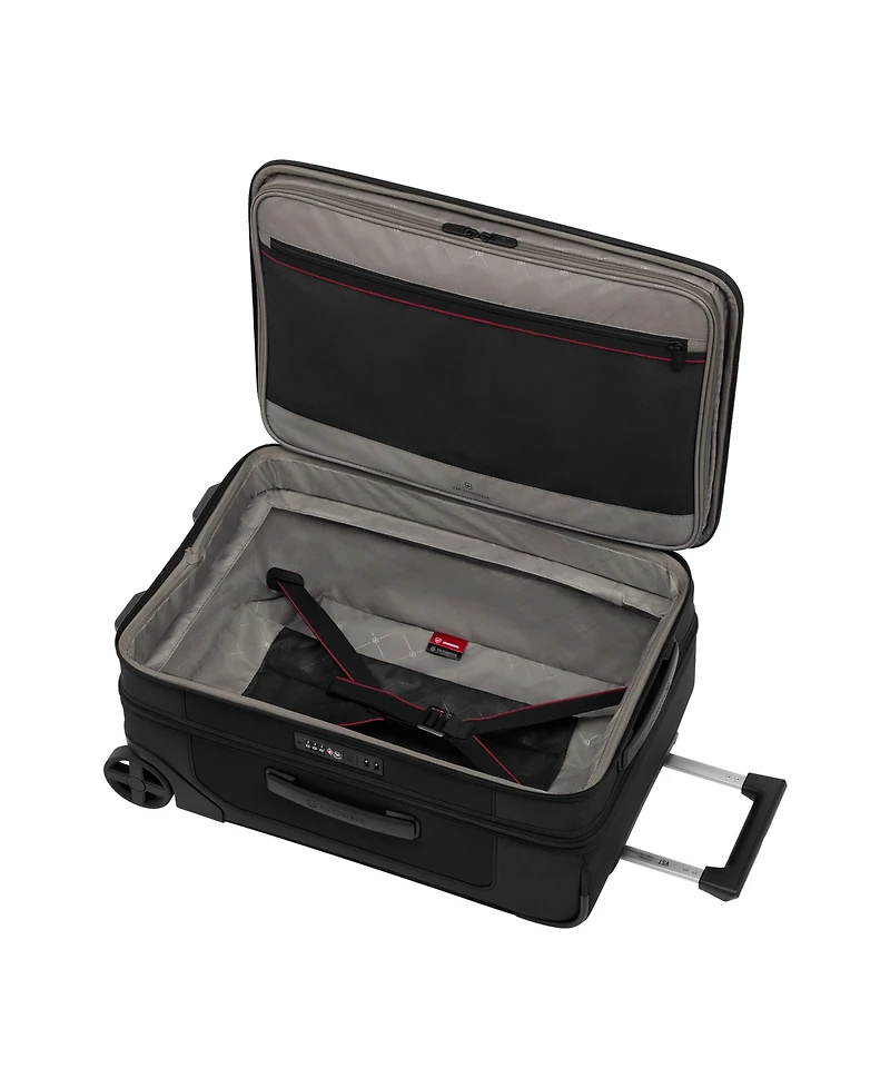 Victorinox Werks Traveler 7.0 2-Wheel Frequent Flyer Carry-On 21"