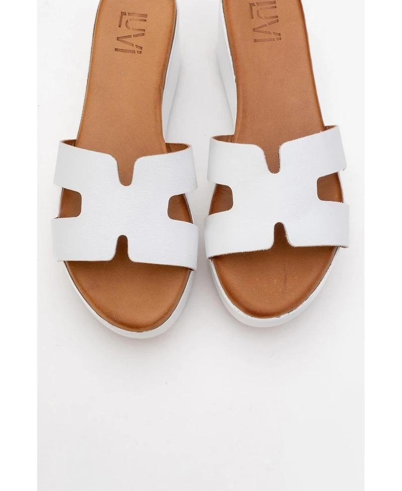 Forever & Always Shoes Lia Leather Platform Sandal (Women)
