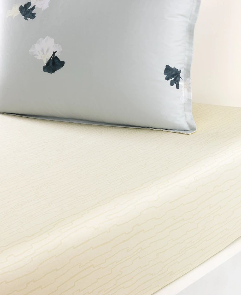 Boss Home Moon Flowers Luminous Sham