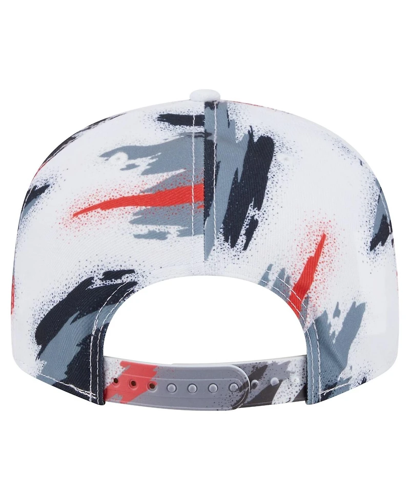 New Era Men's White Chicago Bulls Paint 9FIFTY Snapback Hat
