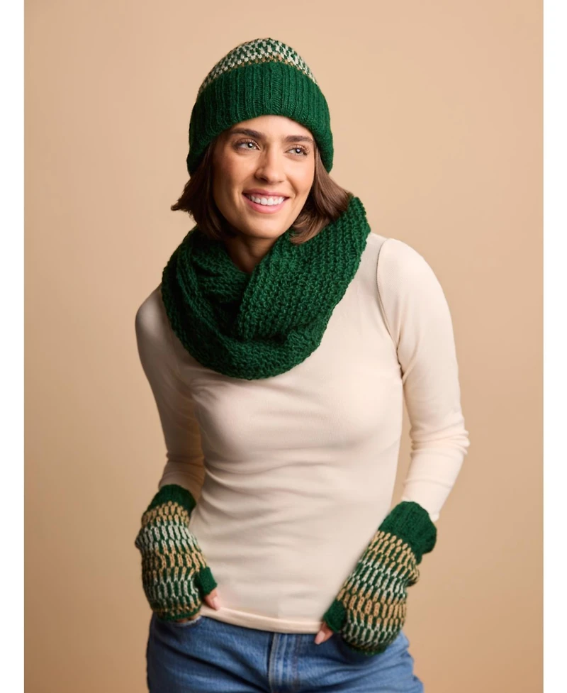 Feelgoodz Women s Artisan Hand-Knit Adirondack Cap