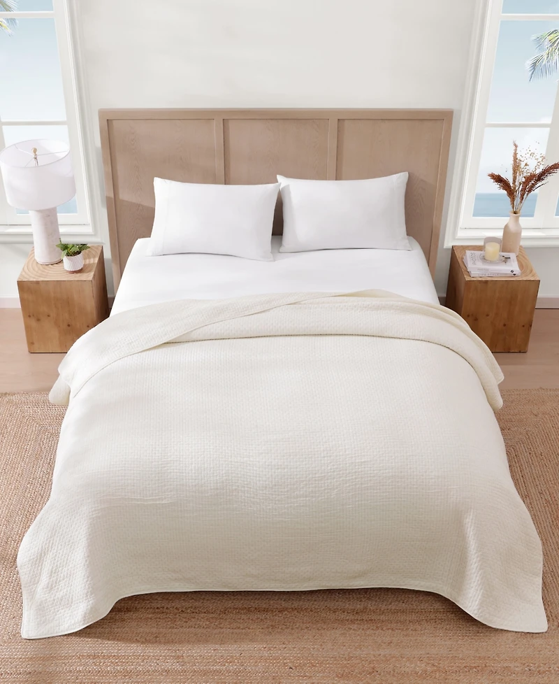 Tommy Bahama Ventura Matelasse Quilt, King