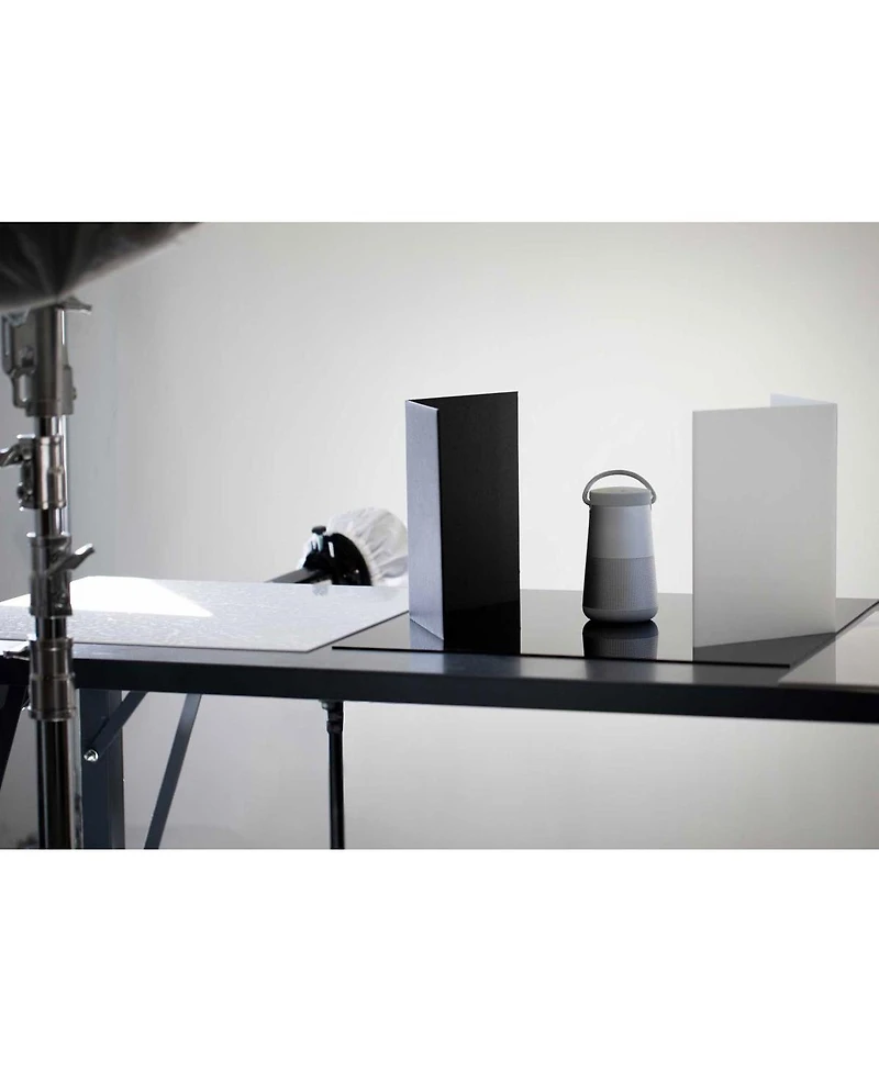 V-flat World Tabletop V-Flat Small (18"x12"), 2-Pack, 1-White 1-Black