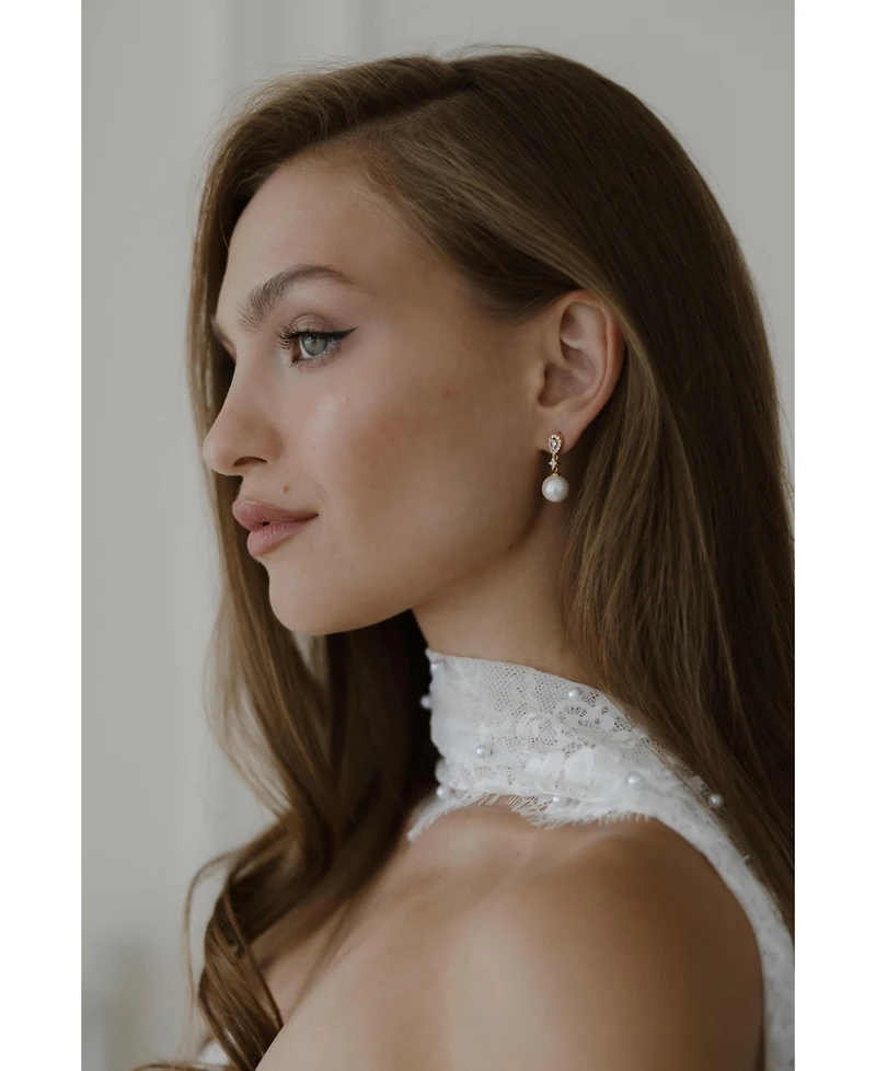 Untamed Petals Melody Pearl Drop Earrings