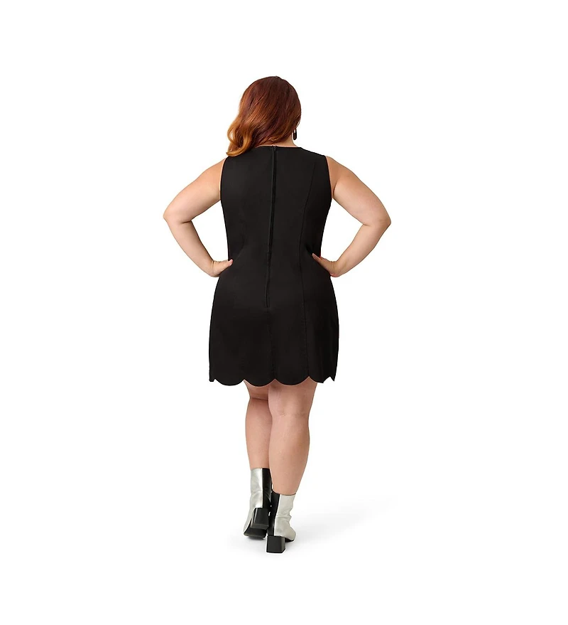 Smak Parlour Plus Size 1960s Scallop Mini Shift Dress