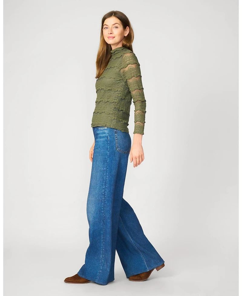 Cable & Gauge Women's Ruffle Lace Stretch Mock Neck Top