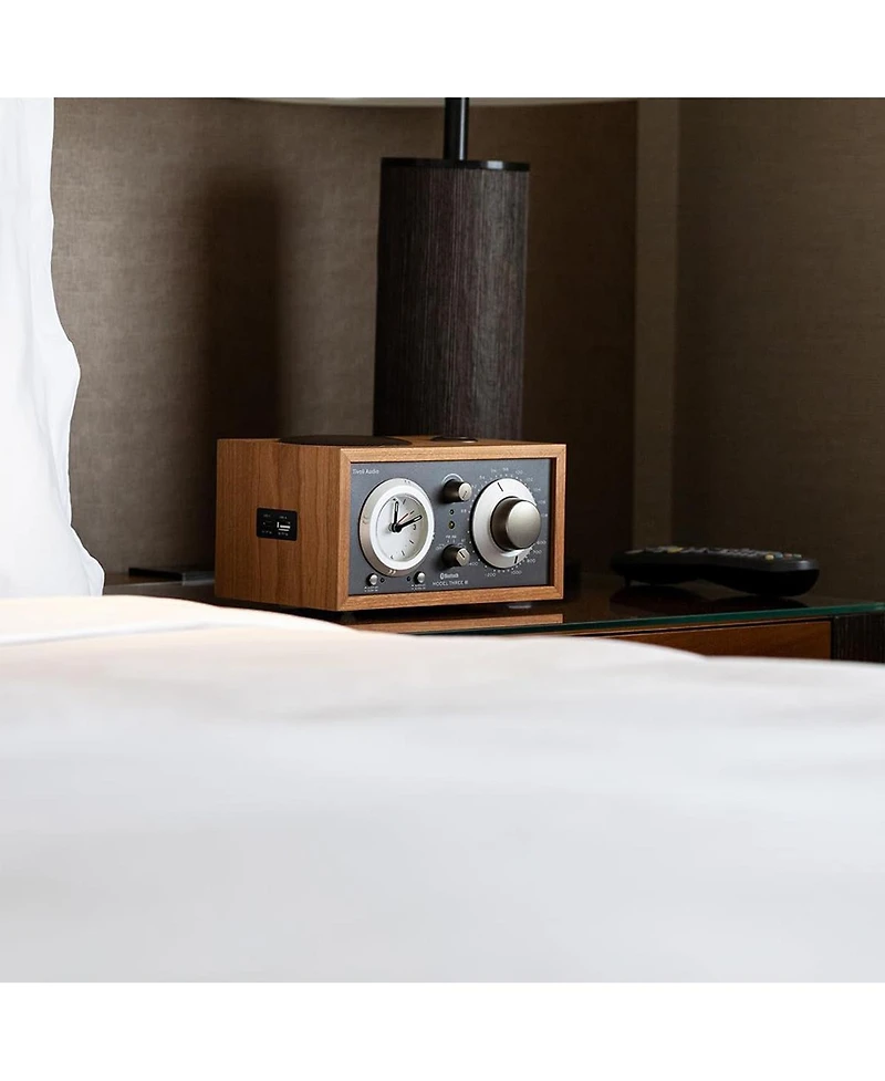 Tivoli Audio Model Three Bt Usb-c/A Clock Radio