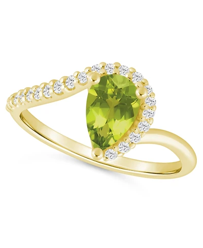 Macy's London Blue Topaz (1-1/20 ct. t.w.) and Diamond Ring (1/5 10k Yellow Gold