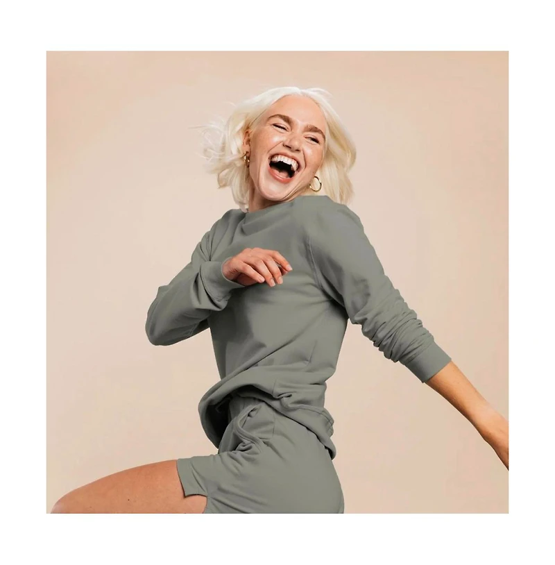 Ocio Plus Size SoftCore Classic Crewneck Special