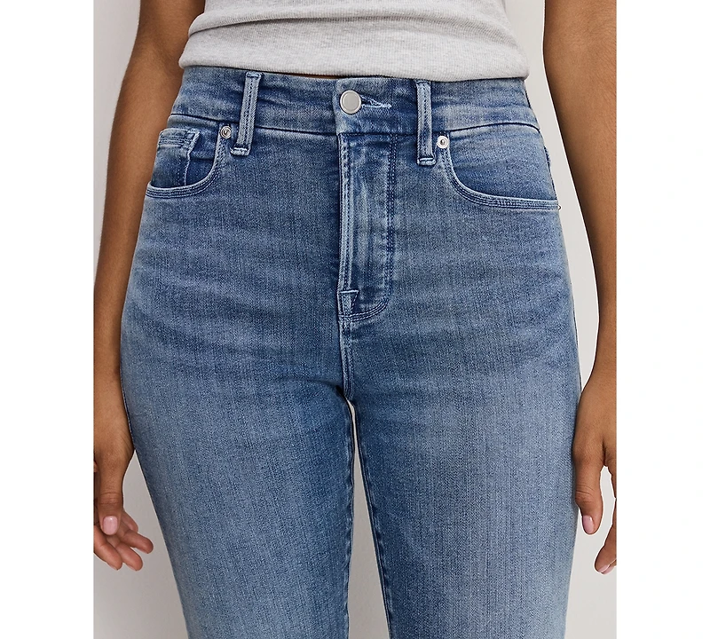 Good American Women's Slim Fit Mid-Rise Flare Leg Jeans