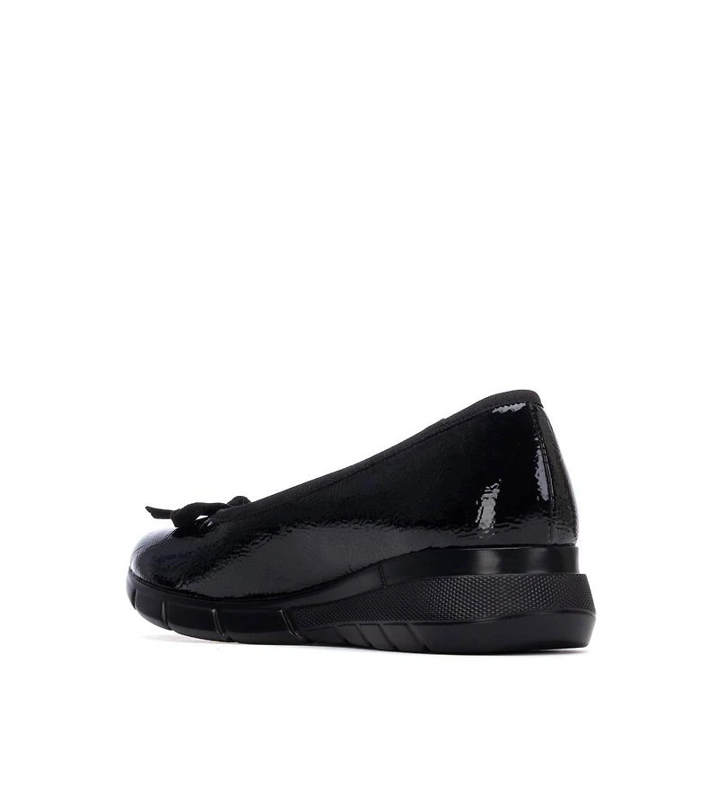 Xti Women's Patent Leather Ballet Flats