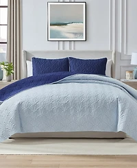 Seventh Studio Seashell Reversible 3-Piece Quilt Set