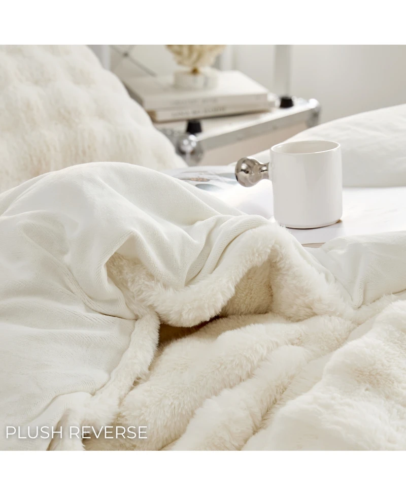 Coma Inducer Chunky Bunny on a Snowday Plush Reverse 3-Pc. Oversized Comforter Set, Fluffy White