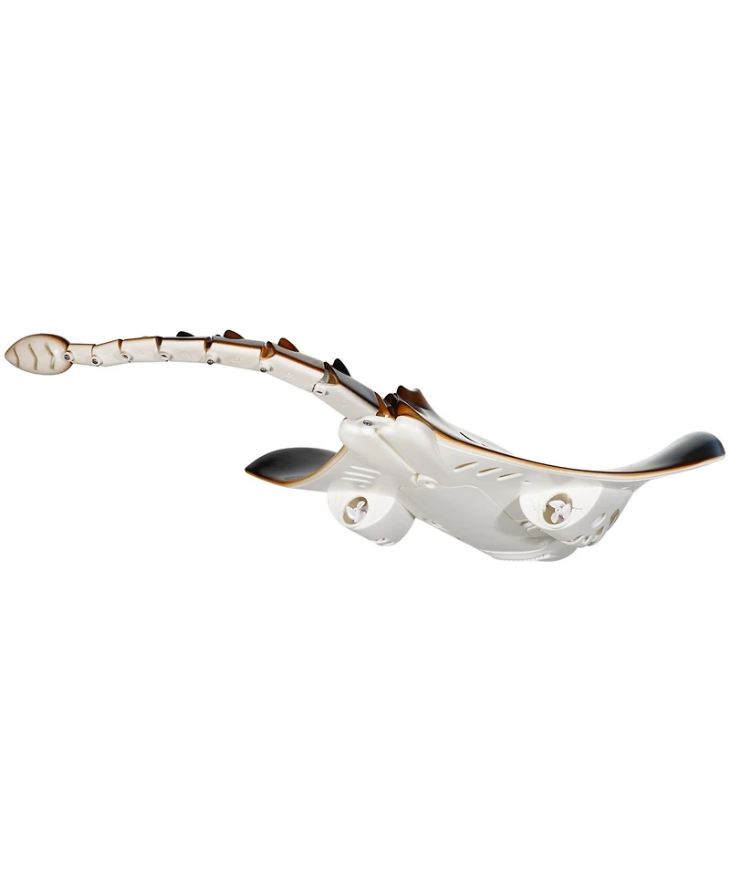 Hongge Remote Control Manta Ray Swimming Toy with Led Lights and Long Battery Life