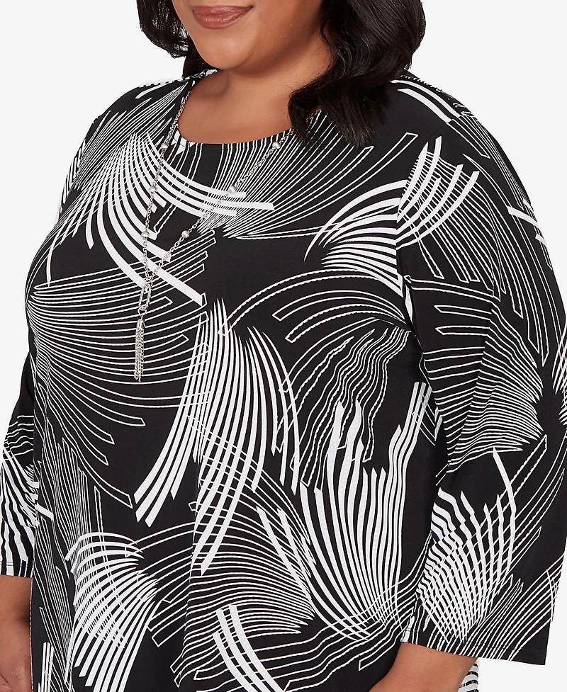Alfred Dunner Plus Classic Geometric SharkBite Hem Top with Necklace