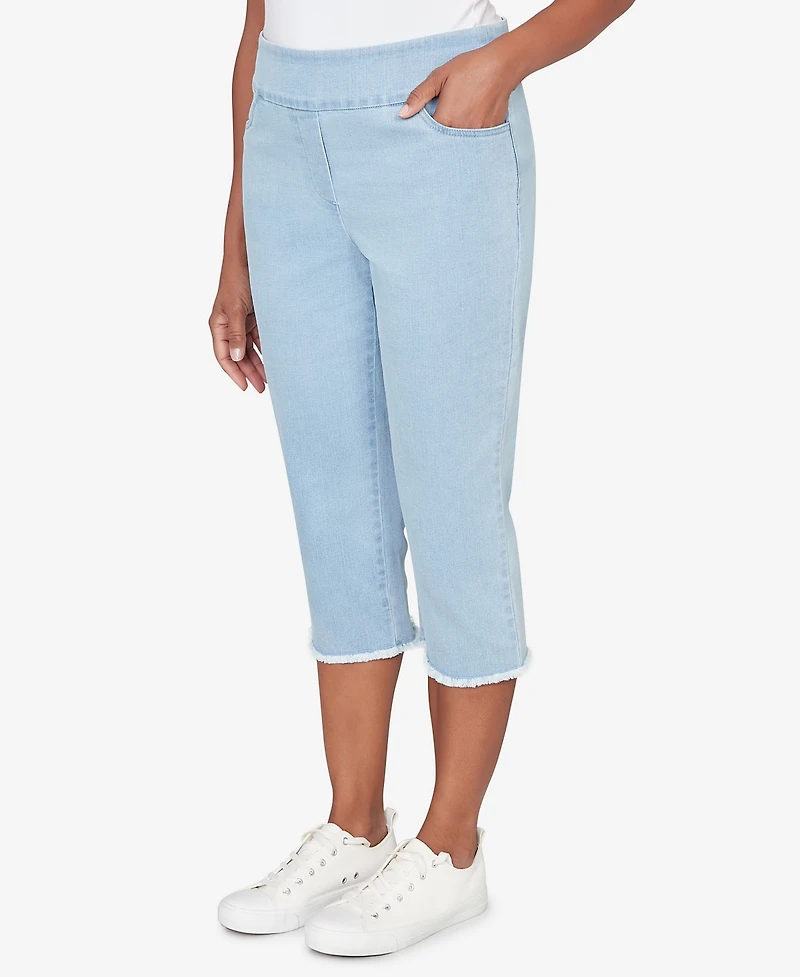 Alfred Dunner Petite Classic Super Stretch Denim Fringe Capri Pants