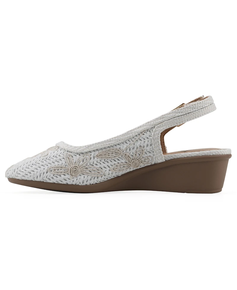 Cliffs by White Mountain Women's Boris Slingback Wedges