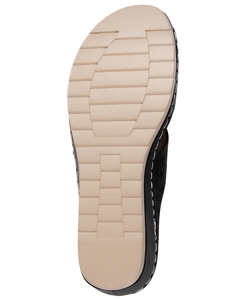 Gc Shoes Women's Nancia Floral Round Toe Wedge Sandals