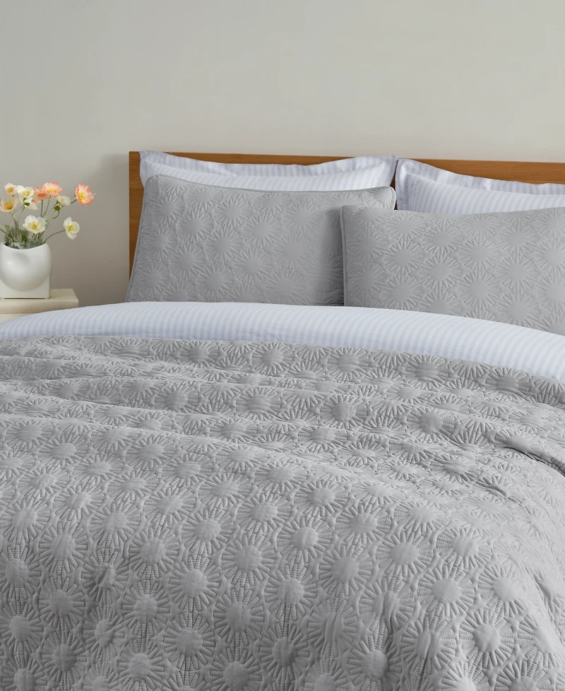 Closeout! Ugg Devon Sun Logo Quilt Set, King/California King