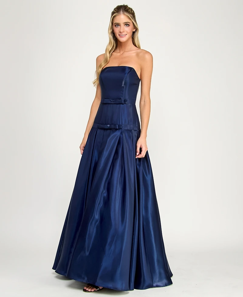 Say Yes Juniors' Strapless Bow Detail Ball Gown
