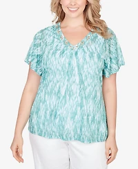 Hearts Of Palm Plus Printed Knit Burnout Short Sleeve V-Neck Top